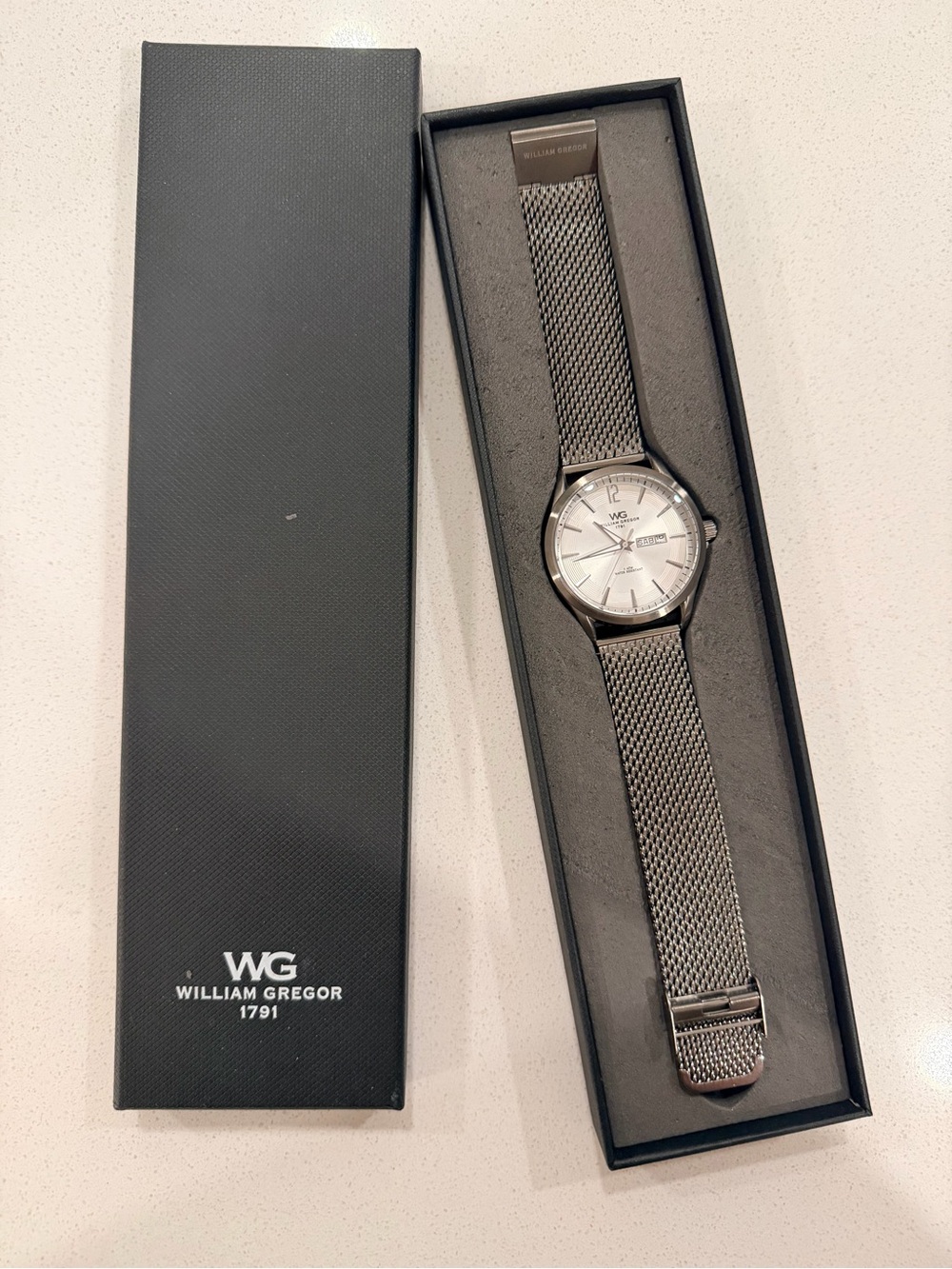 Silver Mesh Men’s Watch - Silver Dial